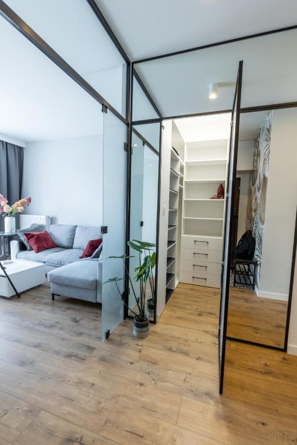 Home Apartament Metro Mlociny 97 Varsó Kültér fotó